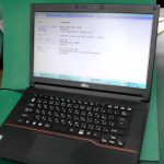 Laptop Fujitsu LIFEBOOK A553