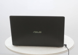 Laptop ASUS X550LA - Core i3- 4010U