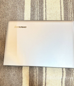 Laptop Lenovo 80G0